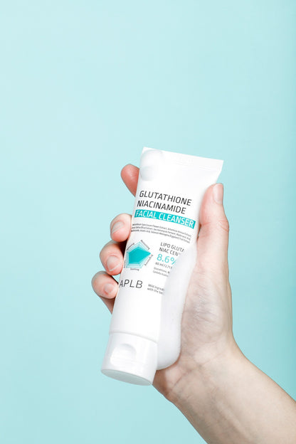Čistilec za obraz Glutathione Niacinamide APLB
